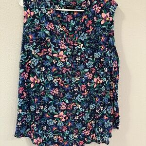 Torrid Women's Floral Sleeveless Blouse - Blue and Pink